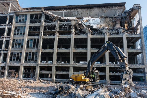 Commercial Building Demolition in Lima