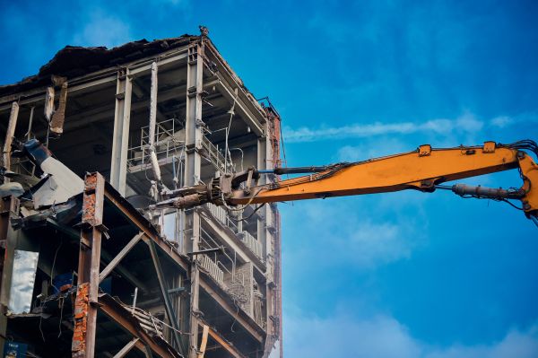 Factory Demolition in Lima