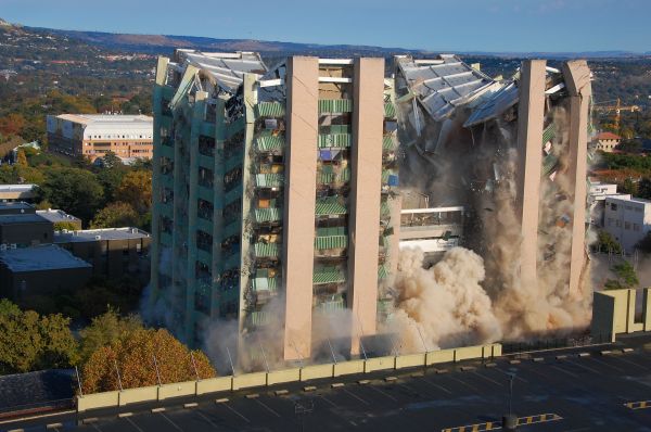 Building Removal in Lima